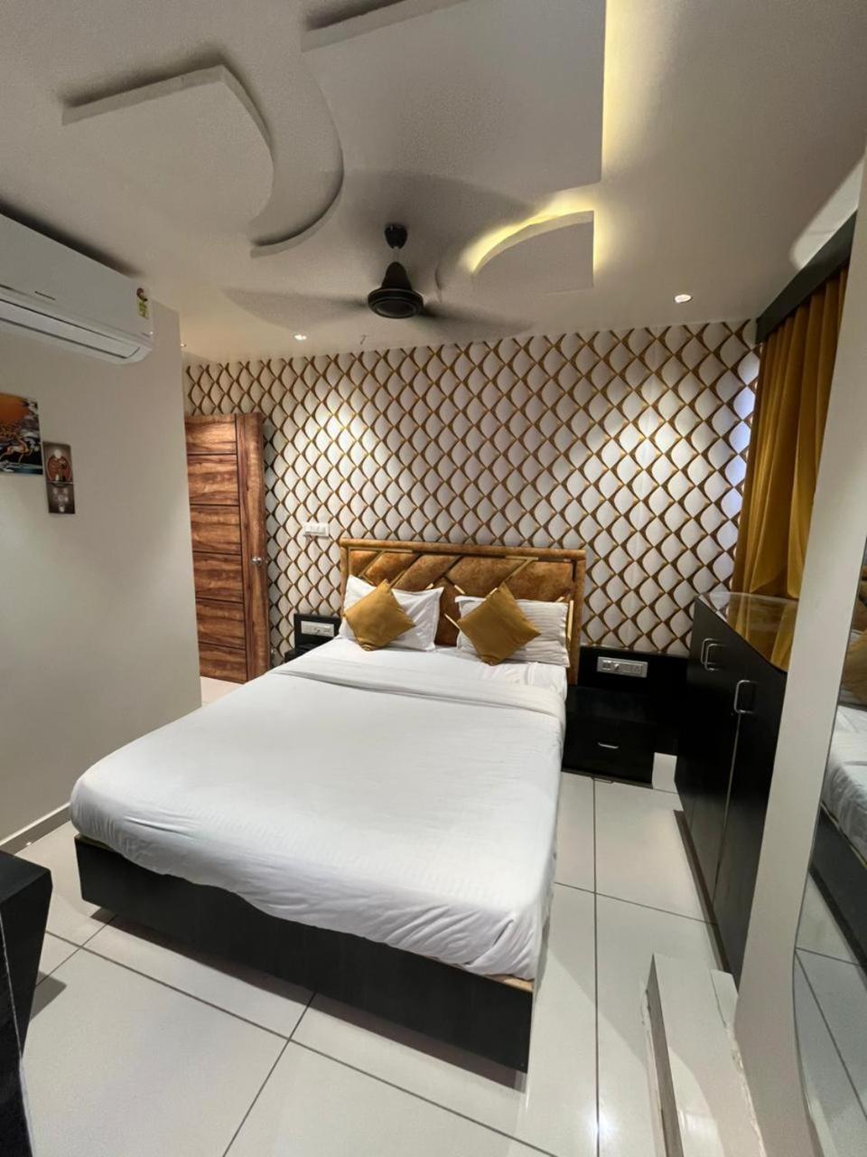 Prime View Hotel 阿穆达巴 客房 照片